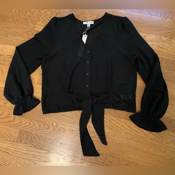 NWT Button up tie front blouse in black size L - Picture 5 of 8